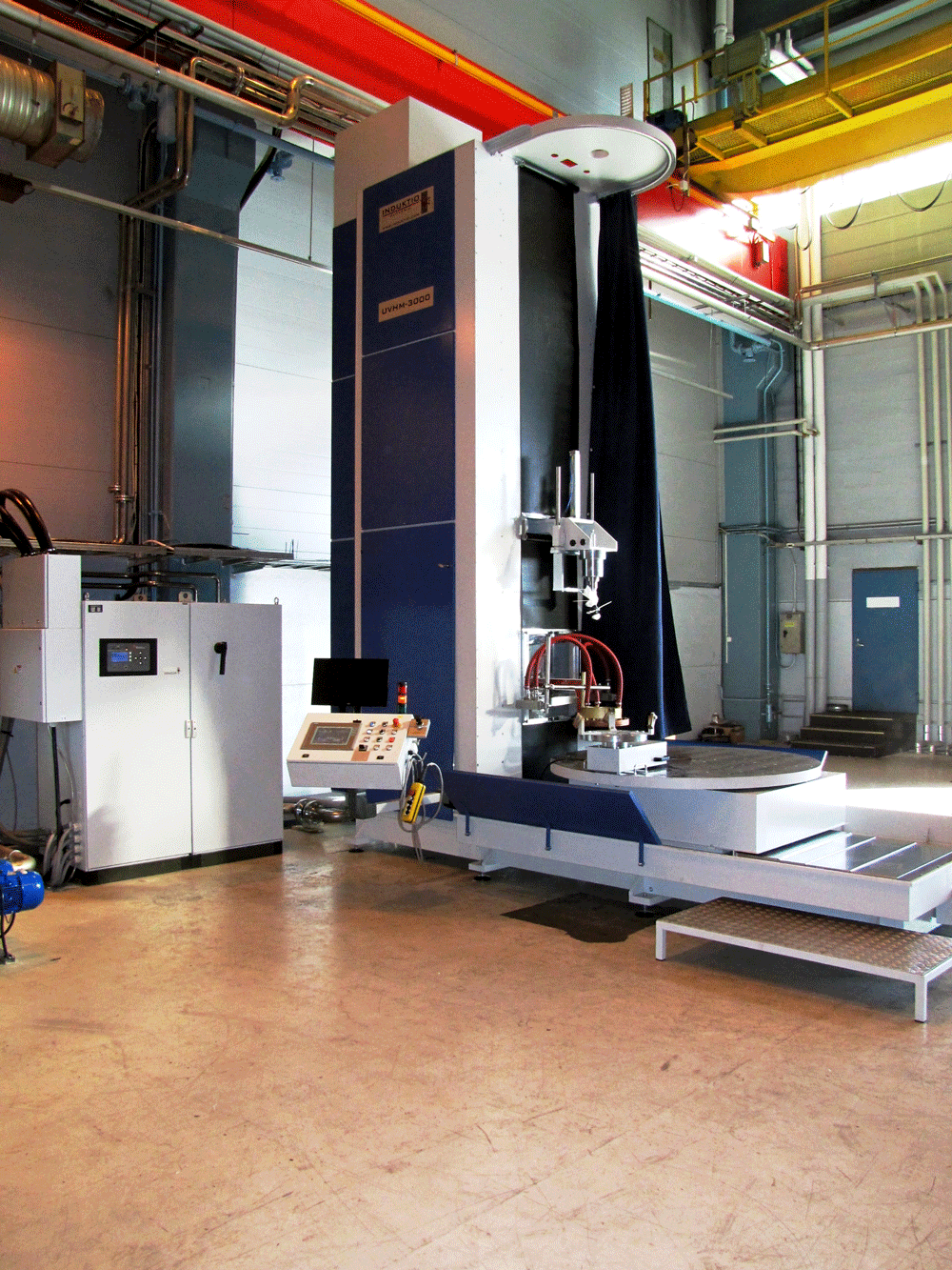 Universal vertical and horizontal induction hardening machine 